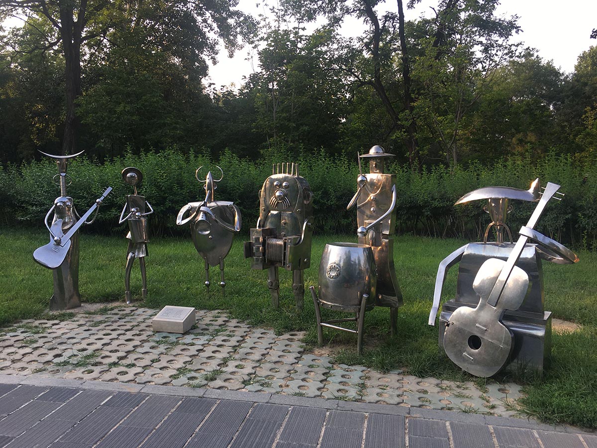 images/art/2020-08-22 北京国际雕塑公园/14.jpg